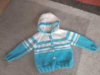 Sweter z kapturem handmade 86