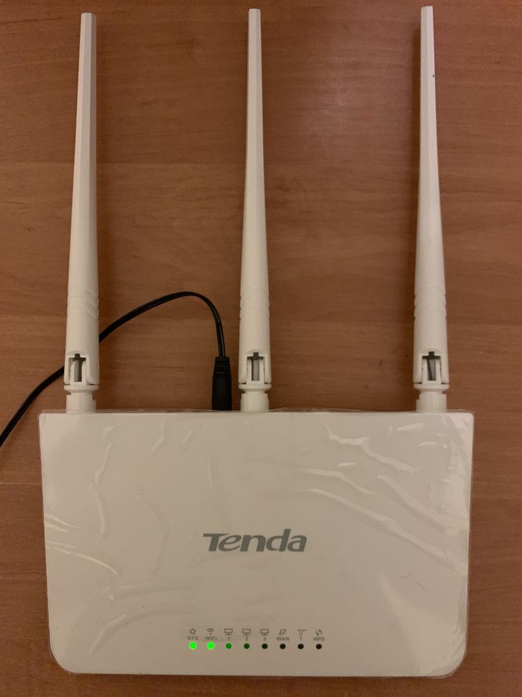 Маршрутизатор Tenda F3