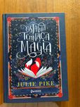 Książka "Ostatnia tchnąca magią", Julie Pike