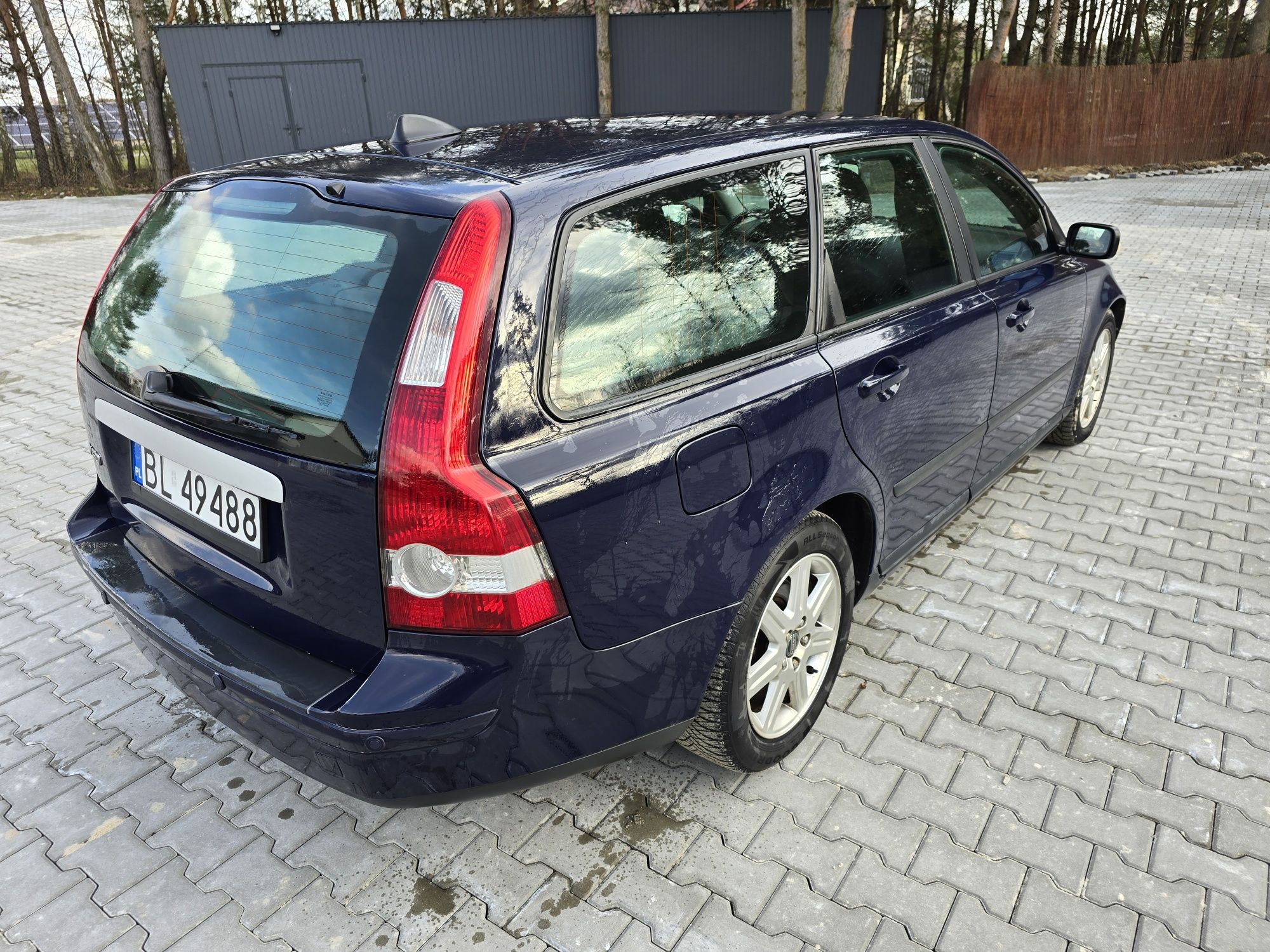 Volvo v50 2.0d  2006r