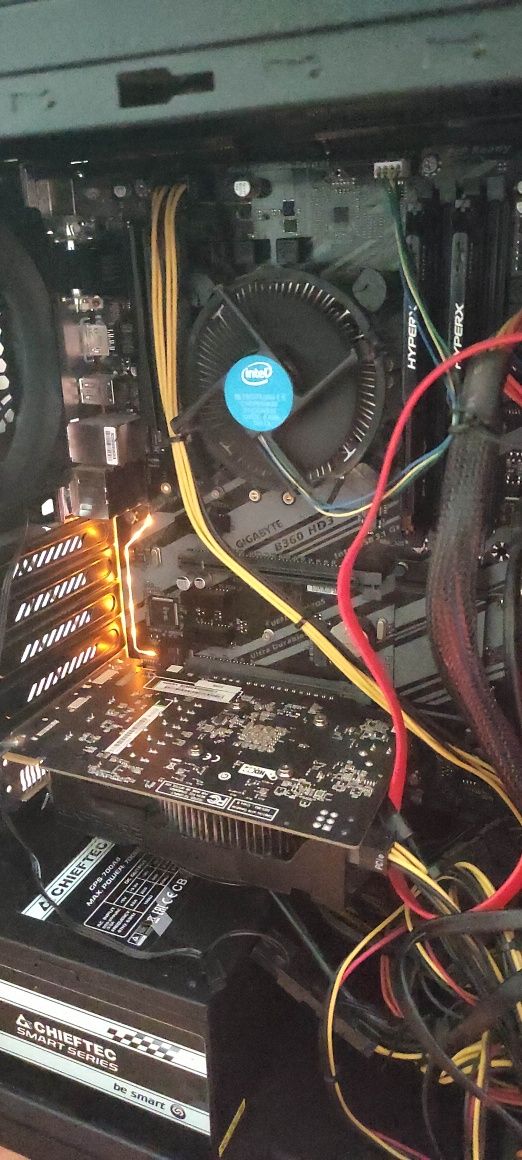 Комп'ютер на процесорі i7 8700 Ідеальний стан Системний блок