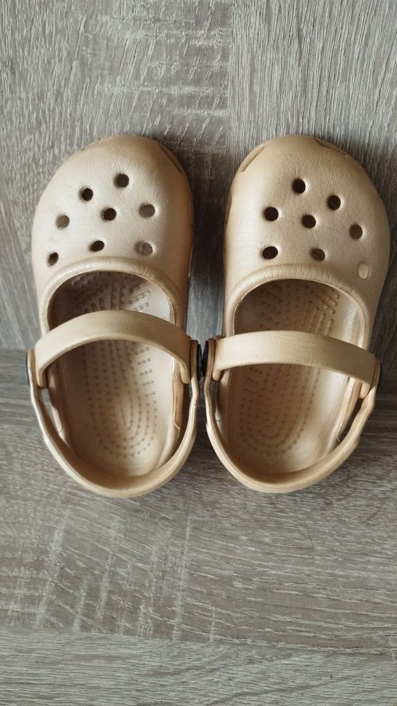 Дитяче взуття Crocs 6 7 оригінал устілка 14 см