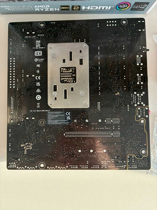 Материнська плата Asus PRIME B650M-R