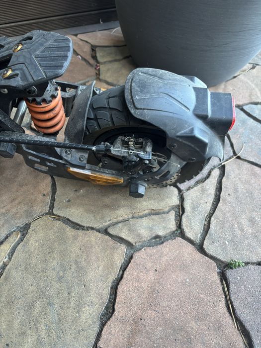 Електро самокат Куго кирим g2 master