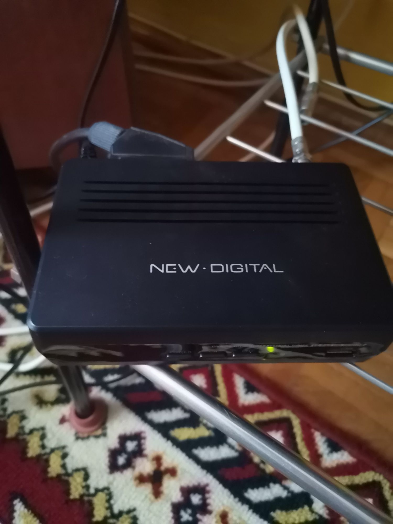 Dekoder tuner cyfrowy New Digital DVB-T2 T2 265 HD Senior 1 pilot zam.