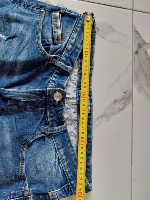 Spodnie jeansowe dziury Top Secret rozm. 38