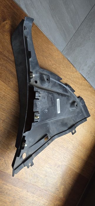 Spoiler nadkola Macan 95B 825 101