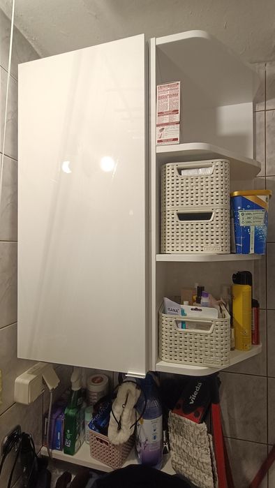 Szafka łazienkowa lakierowana