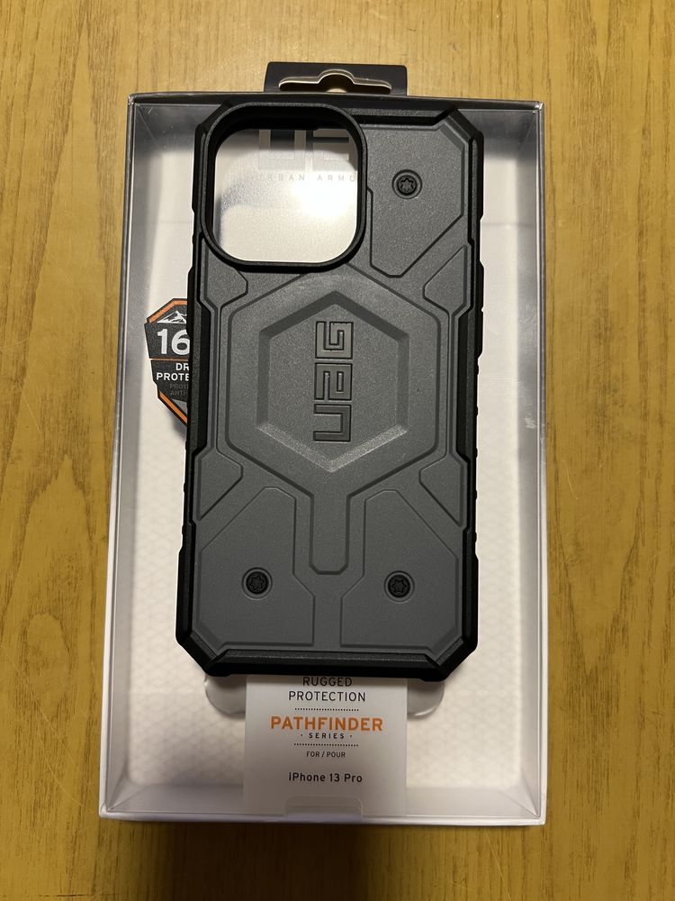 Чохол UAG Pathfinder with MagSafe