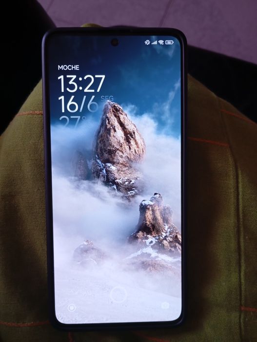 Smartphone Xiaomi poco x6 como novo !! urgente !!