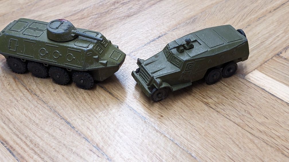 Іграшкові моделі радянської військової техінки