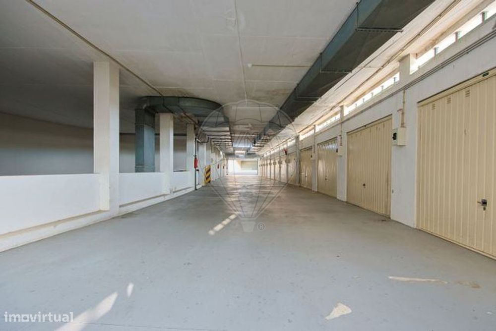 Garagem  para arrendamento