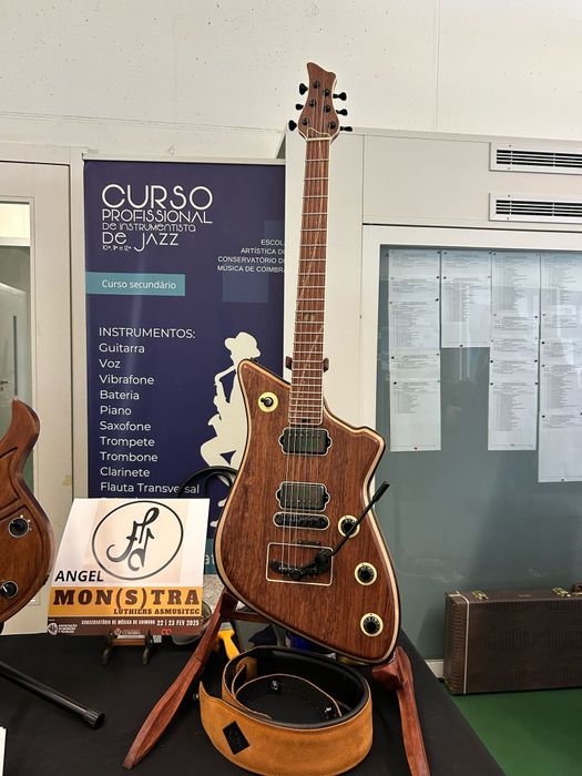 Guitarra Angel joseph