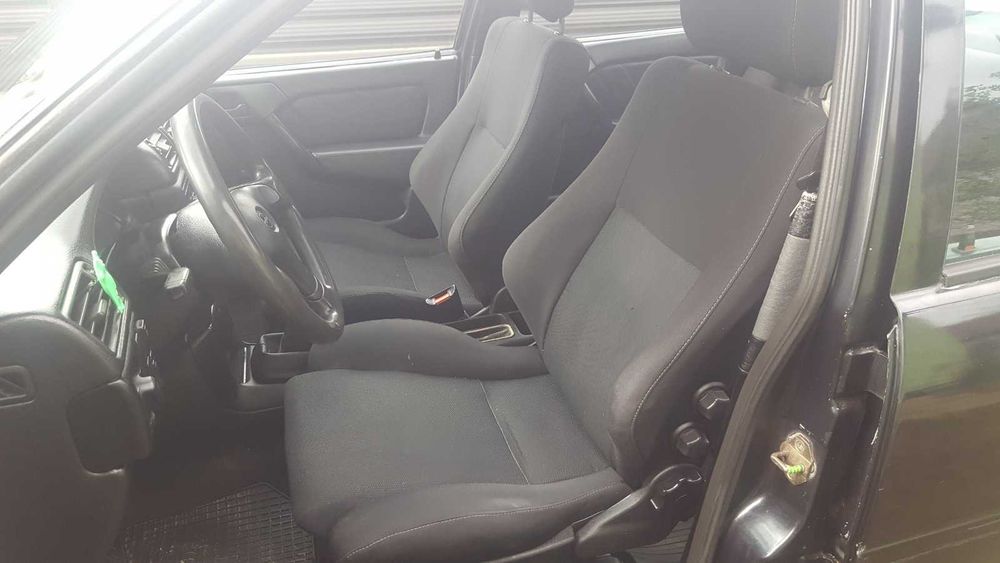 Opel Vectra A 1.8 93-й рік поТ/П на ходу обмін на мото на обмін не їду