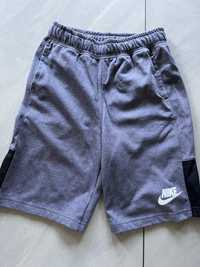 Spodenki do kolan dla chlopca Nike 146-152