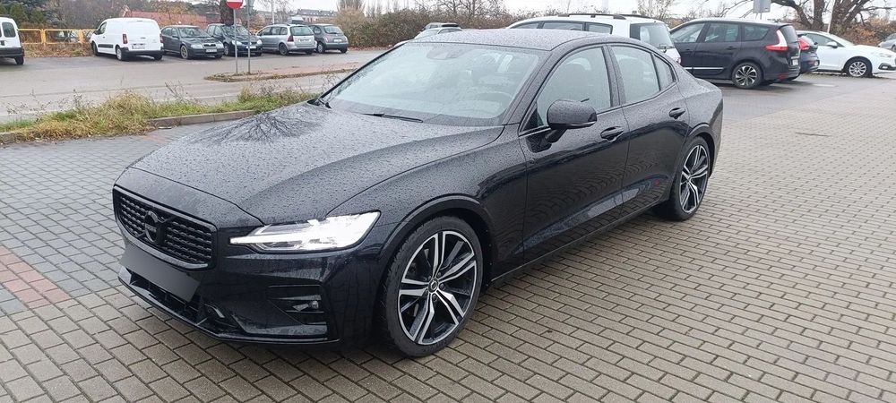 Volvo S60 Volvo S60 2.0T mildhybrid 2021. R-Design