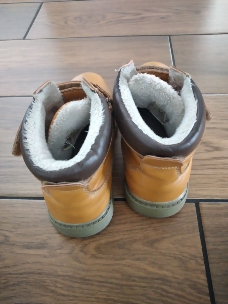 Buty chłopięce zimowe 33
