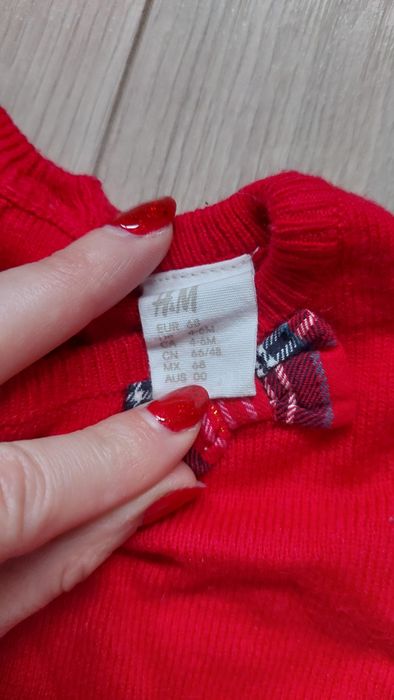 4 sukienki 68 H&M świąteczne czerwona biało czarna szara