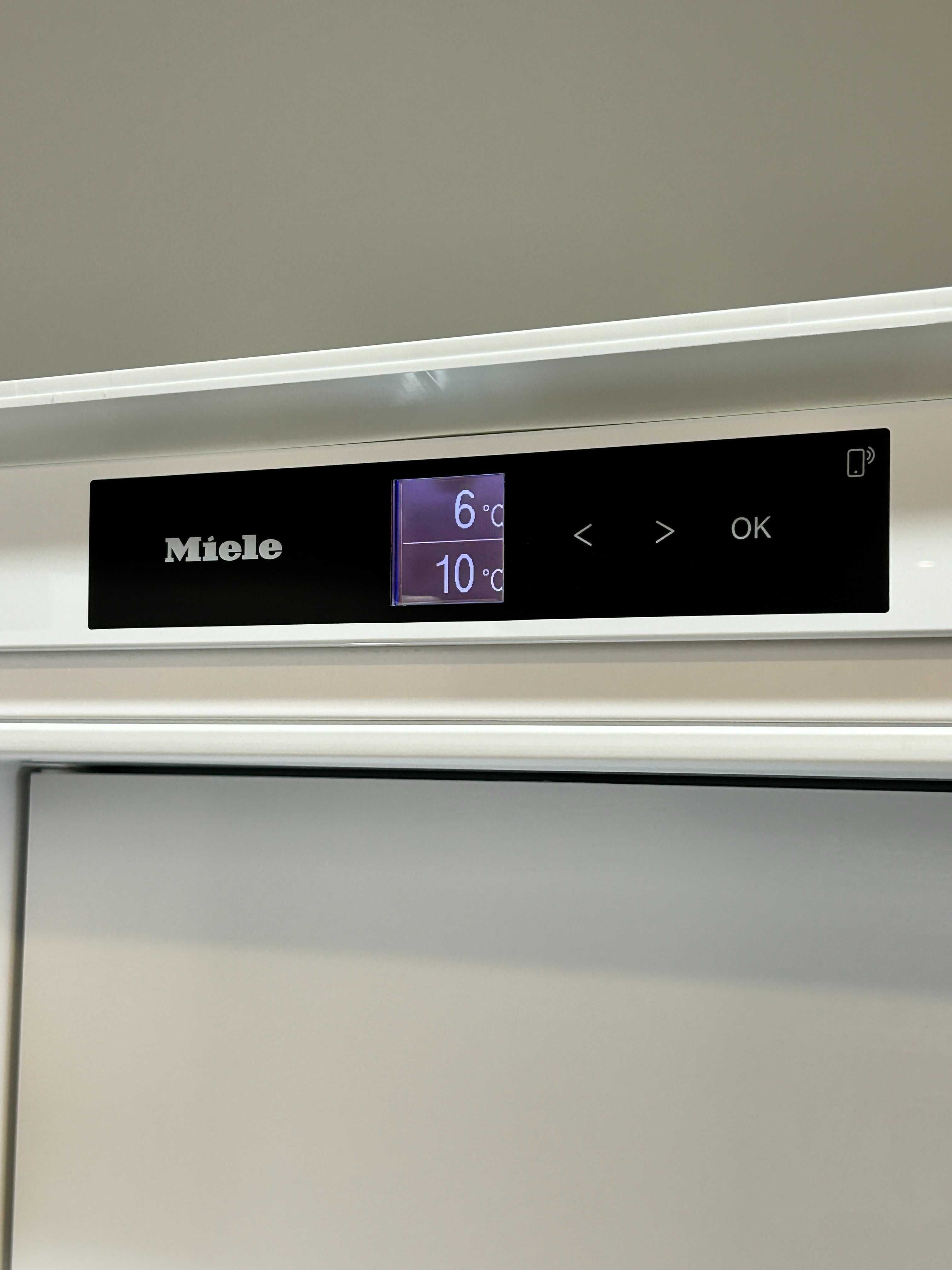 Ексклюзив Холодильник з льохом Miele K 7731 F під забудову / 2022