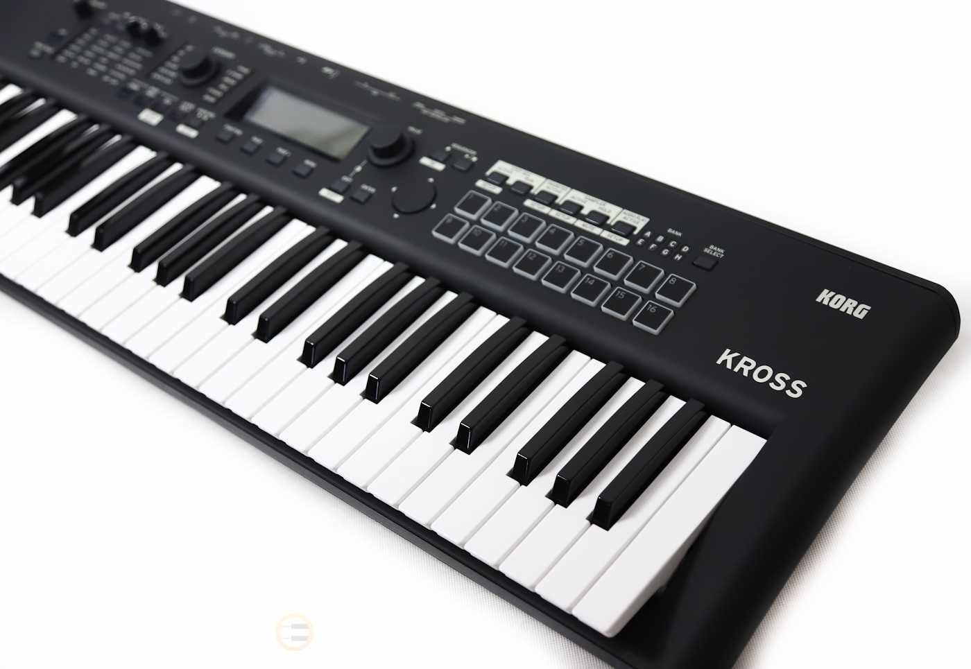 KORG KROSS 2 61 - Lekki Kompaktowy Syntezator | Gwarancja | Sklep