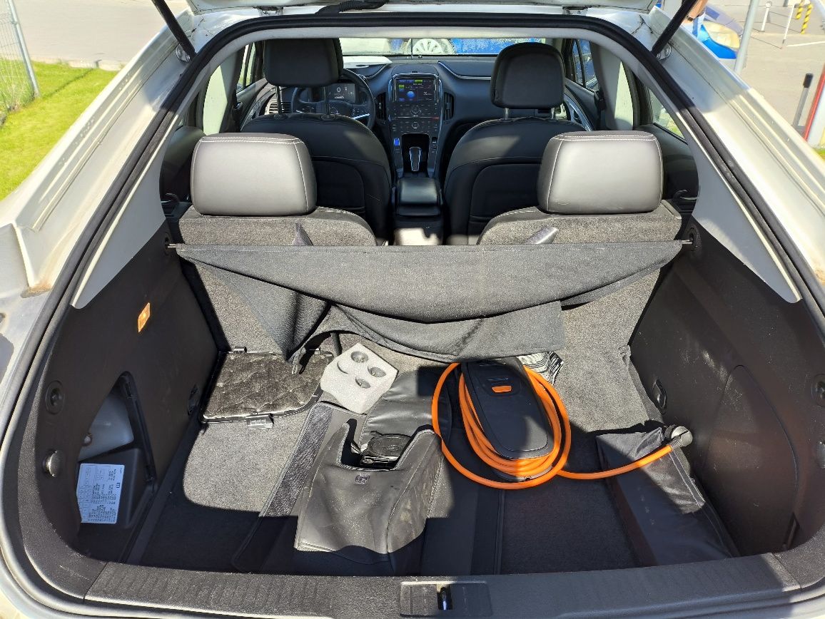 Opel Ampera 1,4 Hybrid Plug-In 151 KM z Niemiec zadbany idealny!