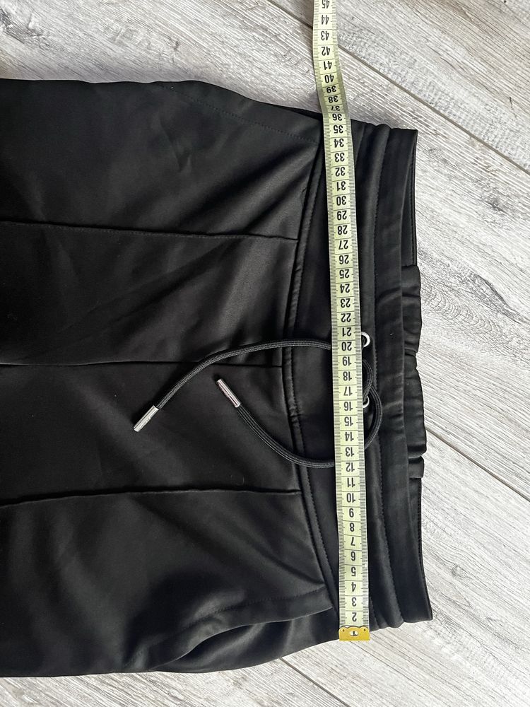 Slodnie dresowe guess dres xs czarne