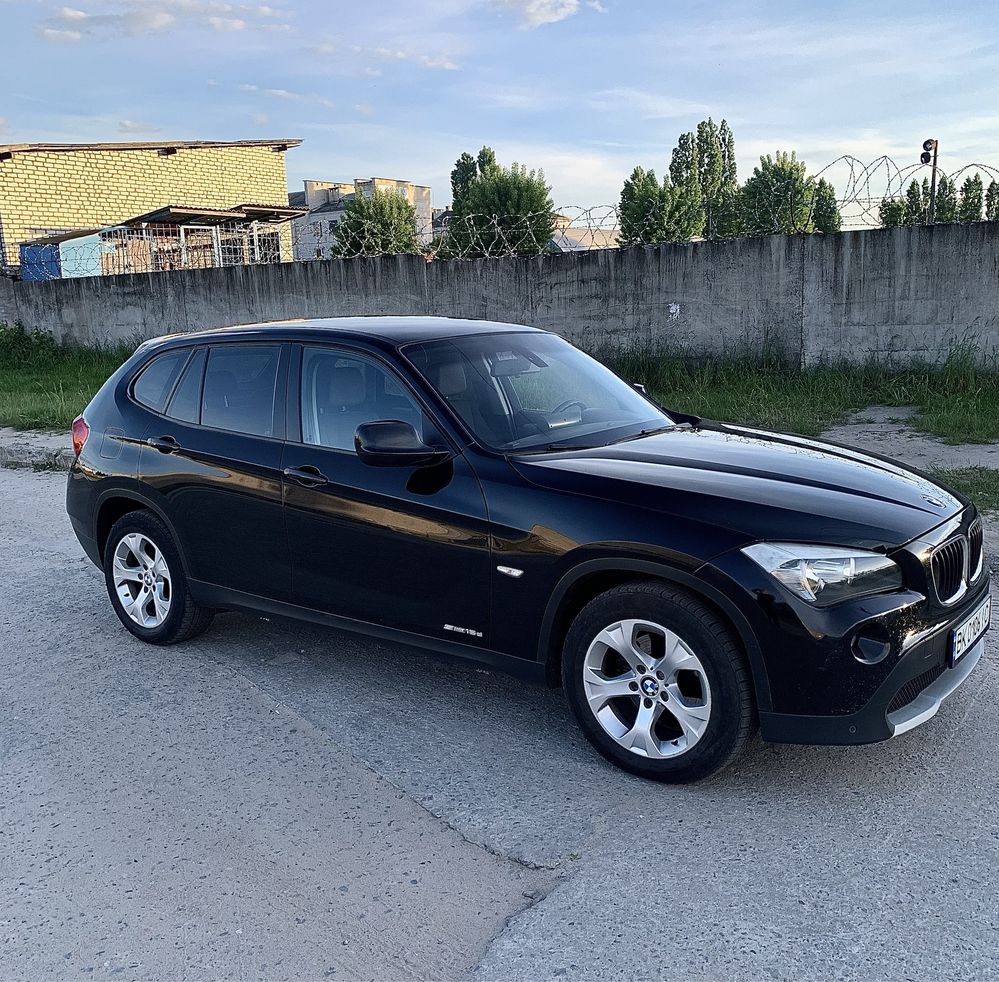 Продам BMW x 1