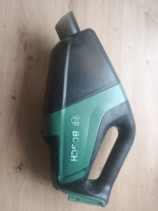 Odkurzacz akumulatorowy Bosch UniversalVac 18.
