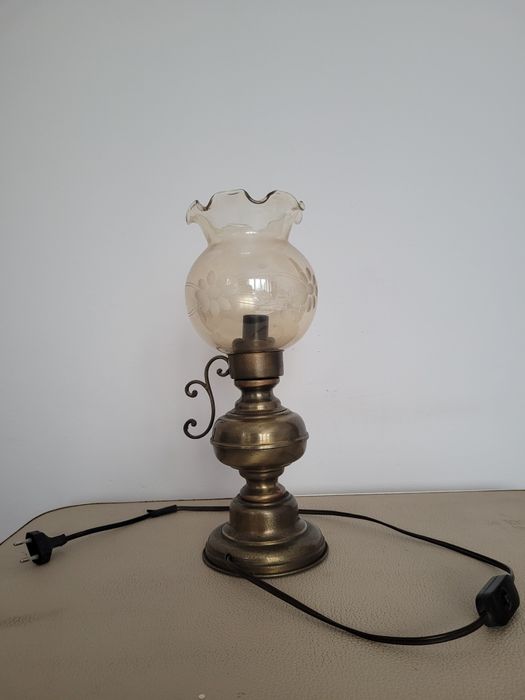 Lampa antyk do ozdoby/do naprawy. Stara ładna.