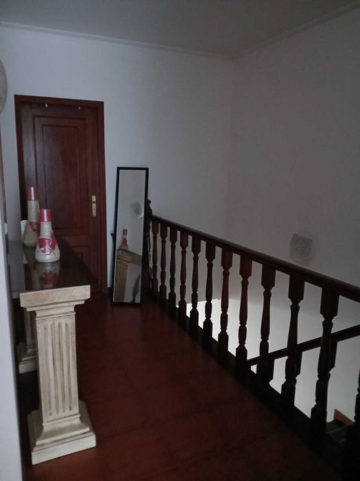 Excelente Moradia  CONDEIXA-A-VELHA - OPORTUNIDADE.