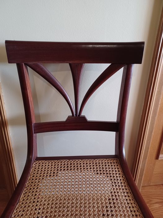 Cadeira em mogno com palhinha