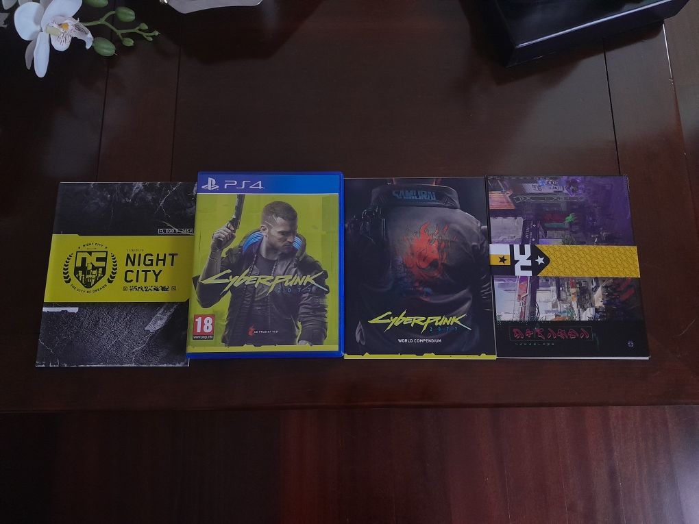 Cyberpunk 2077 (PS4) edição especial.