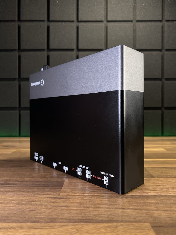 Звуковая карта Steinberg UR24C