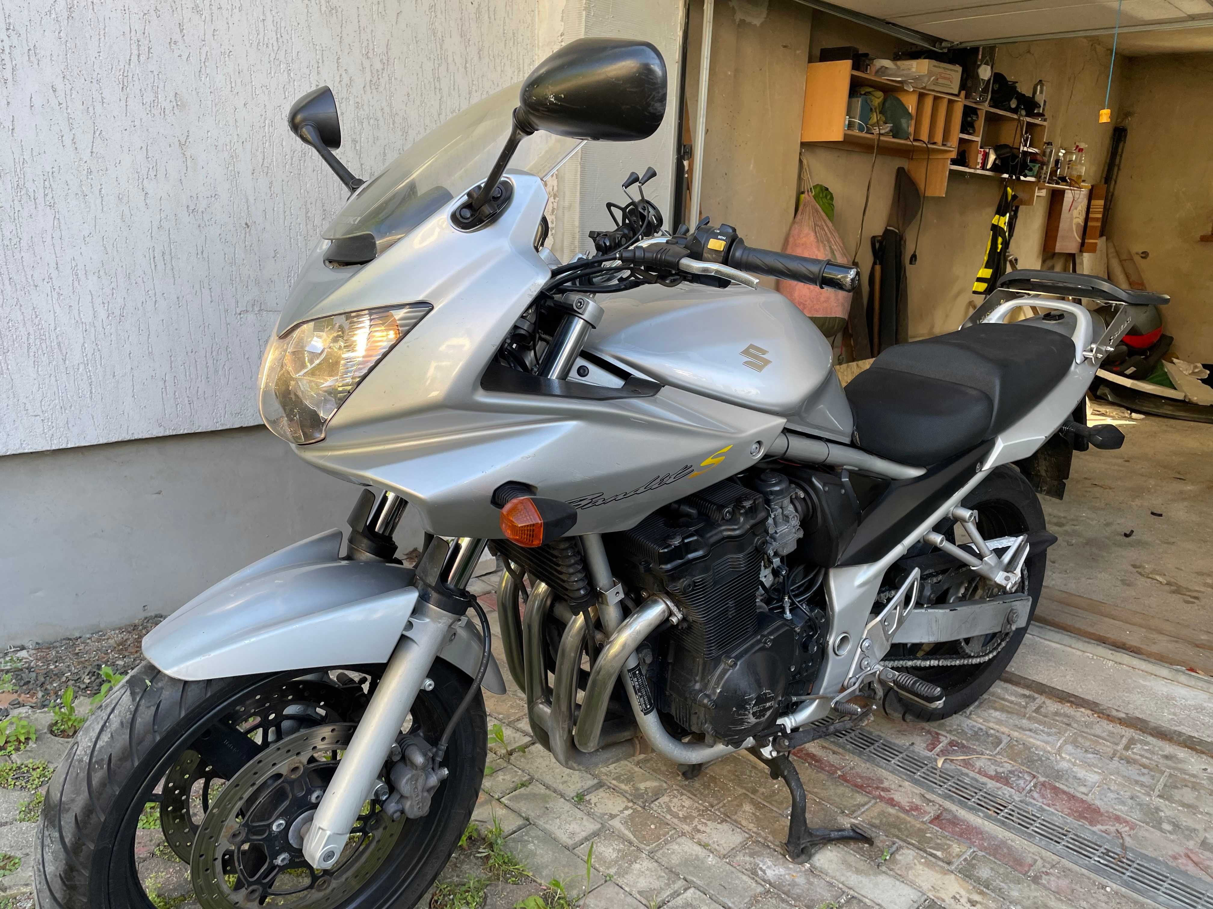 Suzuki GSF 650 S