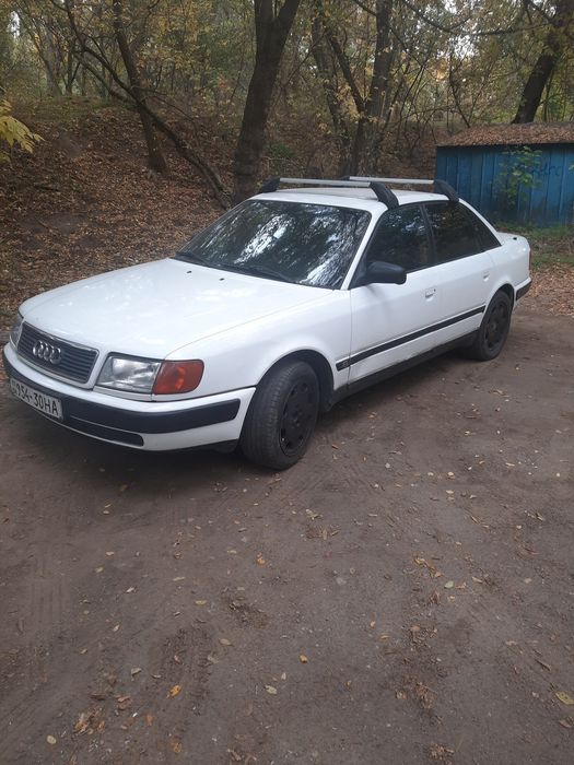 Продаю Audi 100 c4 2.3