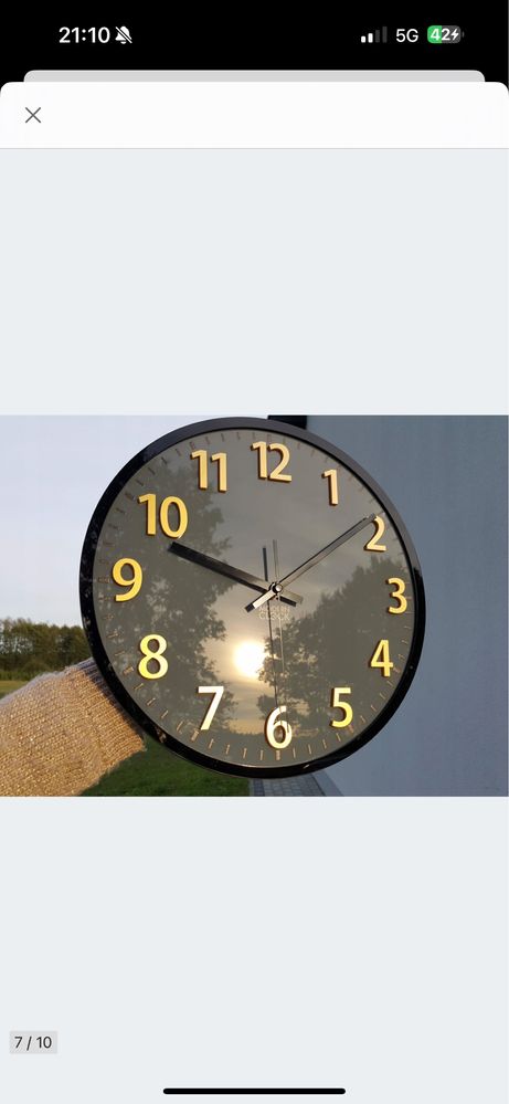Zegar ścienny klasyczny i nowaczesny