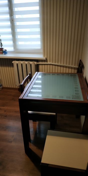 Підселення  для  дівчини Незалежності,Горького