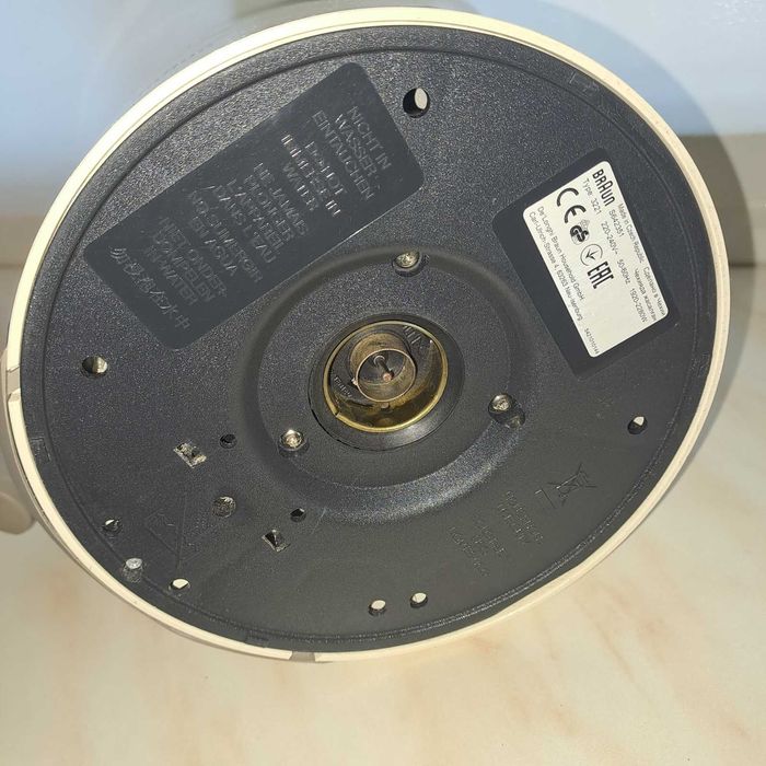 Чайник Braun WK 300 Multiquick 3 cream б/в 1,7л 2200Watt