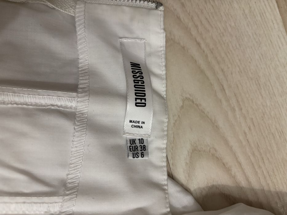 Білий Корсет з завʼязками