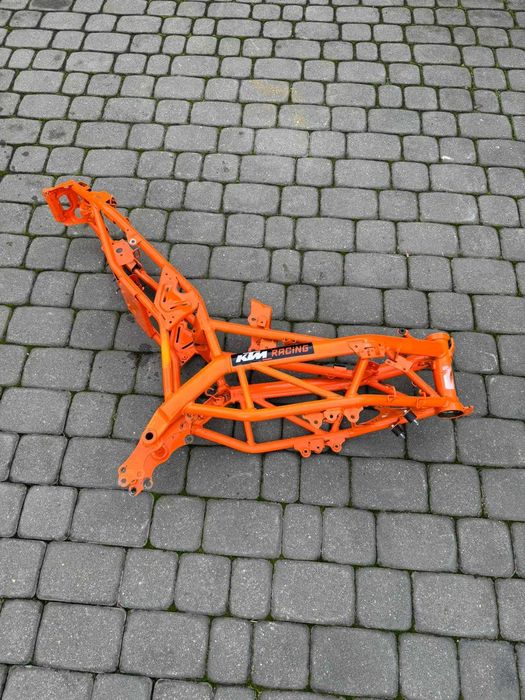 rama szkielet motocykla wtrysk KTM DUKE 390 r 13-17