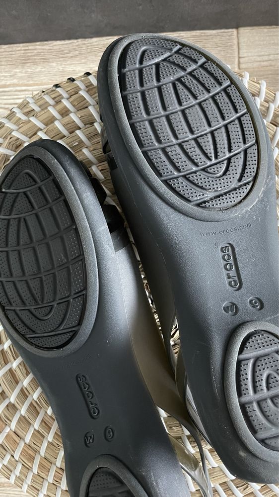 Crocs baleriny Isabella Huarache Black W9 39/40