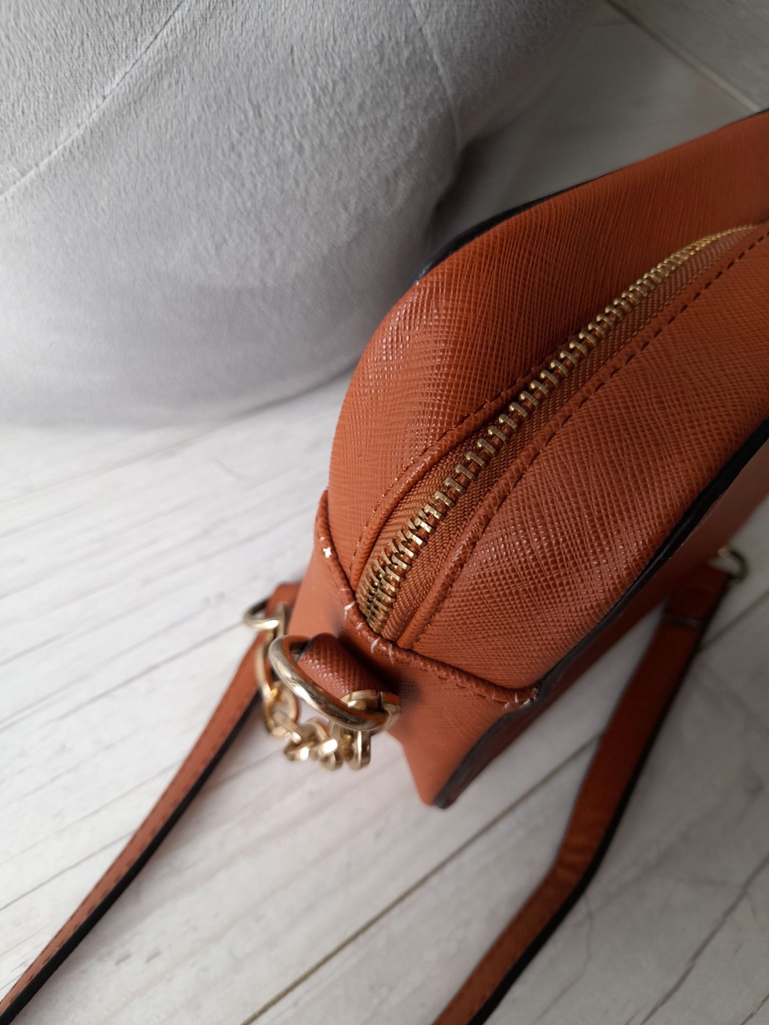 Torebka listonoszka brąz camel