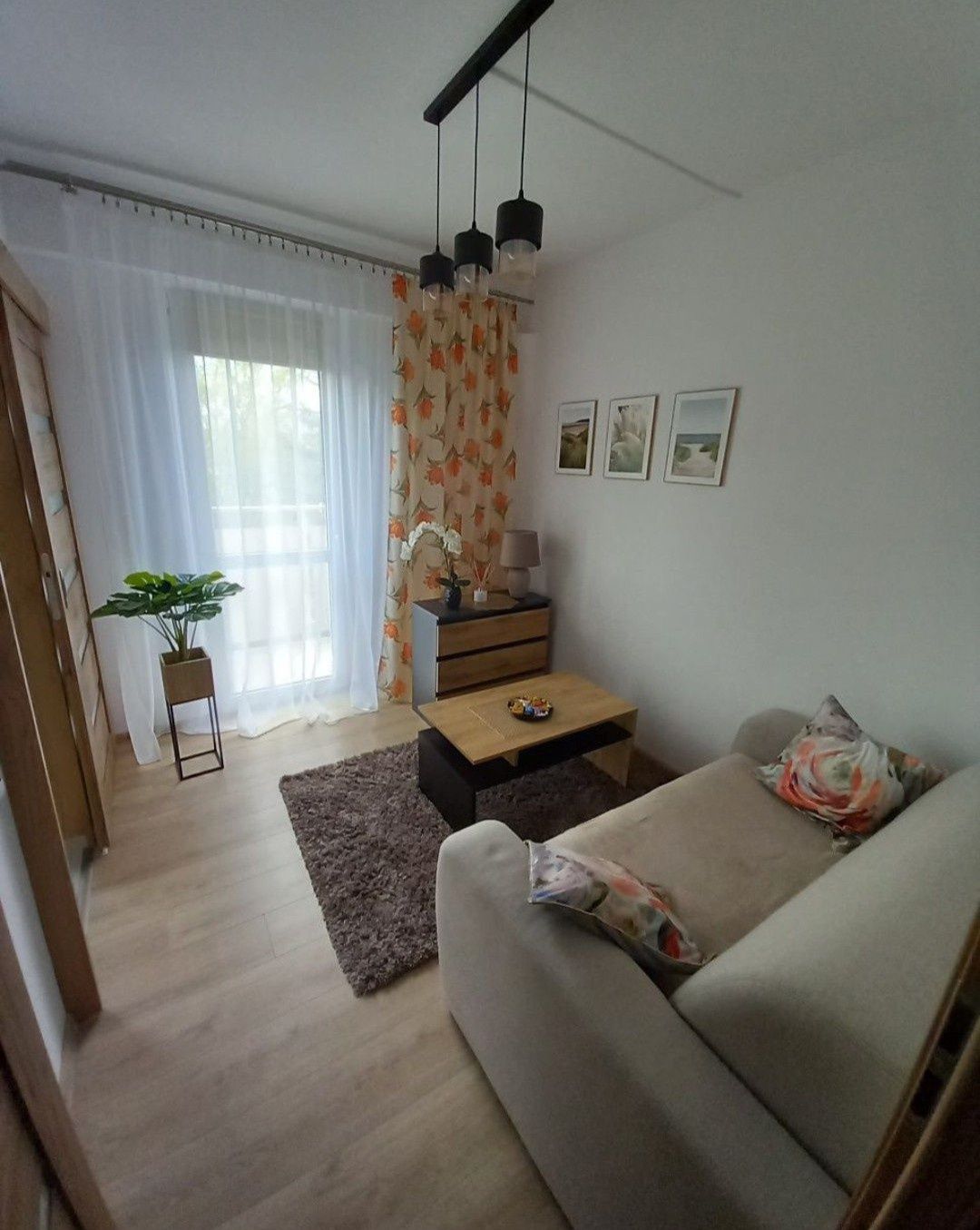 Apartament  na doby, parking.