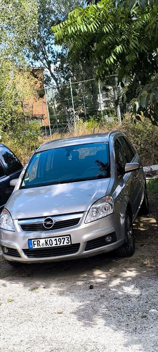 Opel Zafira 1.8 бензин