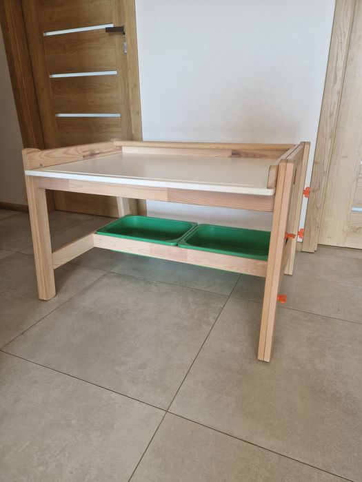 Biurko dla dziecka Ikea