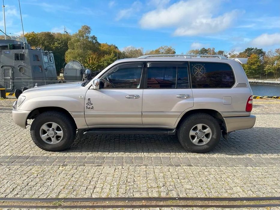 Toyota Land Cruiser Toyota Land Cruiser 100, 2004r. Cena uaktualniona