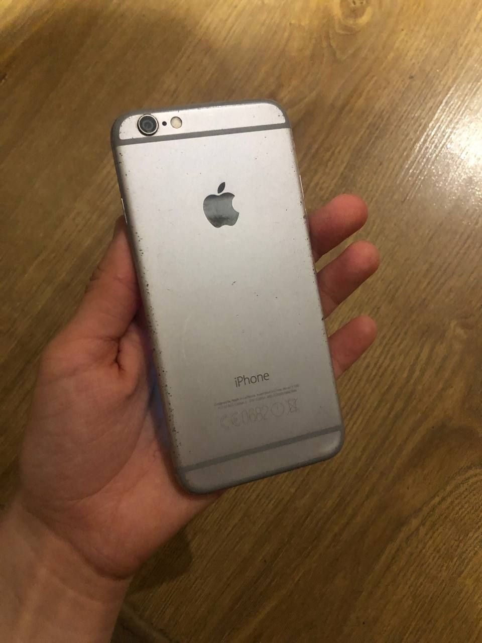 Продам iPhone 6 .