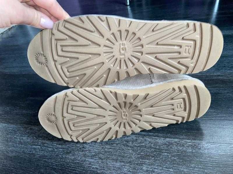 Легкі замшеві демі уггі ugg australia, оригінал, р-р 41, уст 26 см