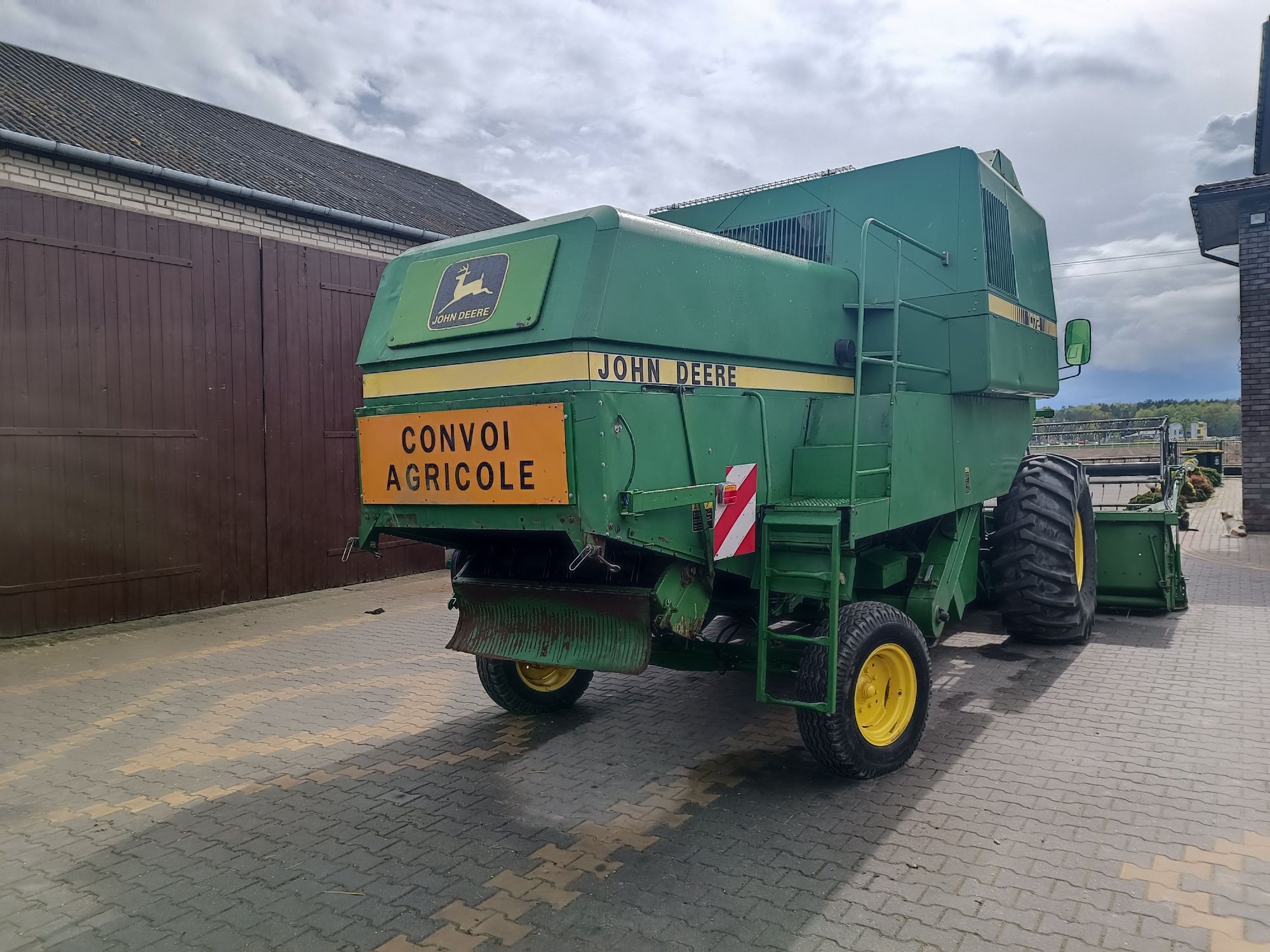 Kombajn John Deere 1072 jak 1075