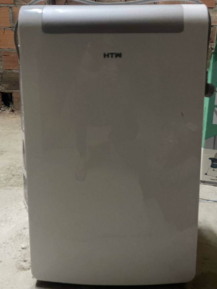 Ar condicionado HTW P27 em bom estado